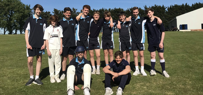 Senior Cricket / Rounders